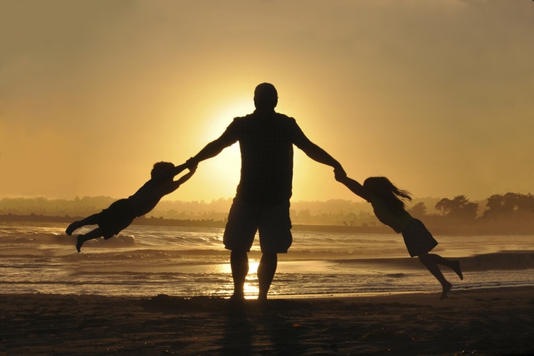5 Home Decoration Themes for This Father's Day