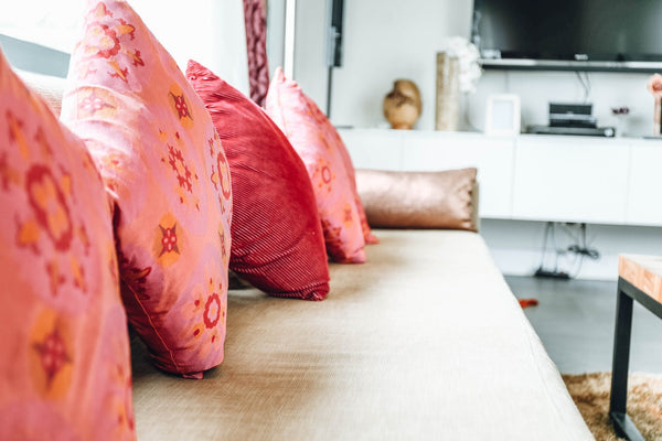 Bring Relaxing Tropical Home Decorative Style in Summer!